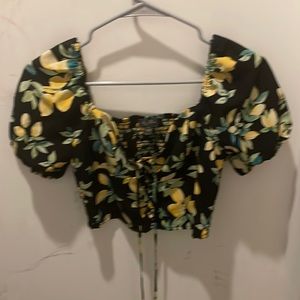 Lily rose, size small,black&yellow